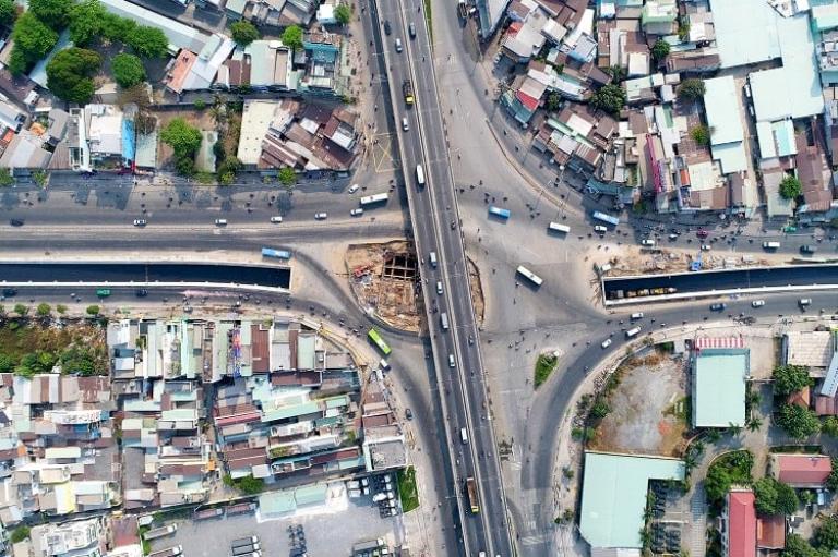 Hạ tầng giao thông và quy hoạch phát triển